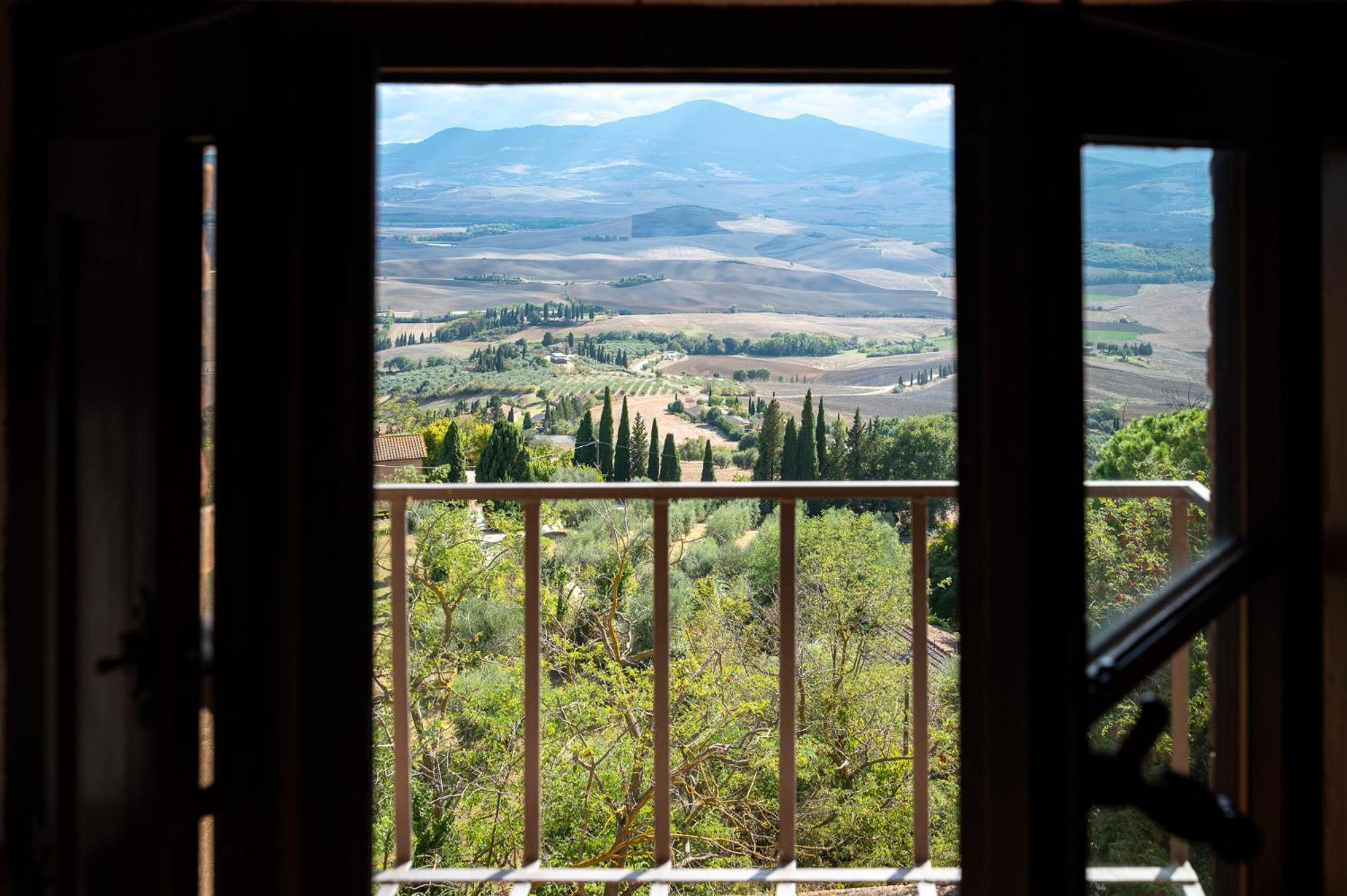 Artistica Pienza - Breathtaking Val D'Orcia View Apartment Bagian luar foto